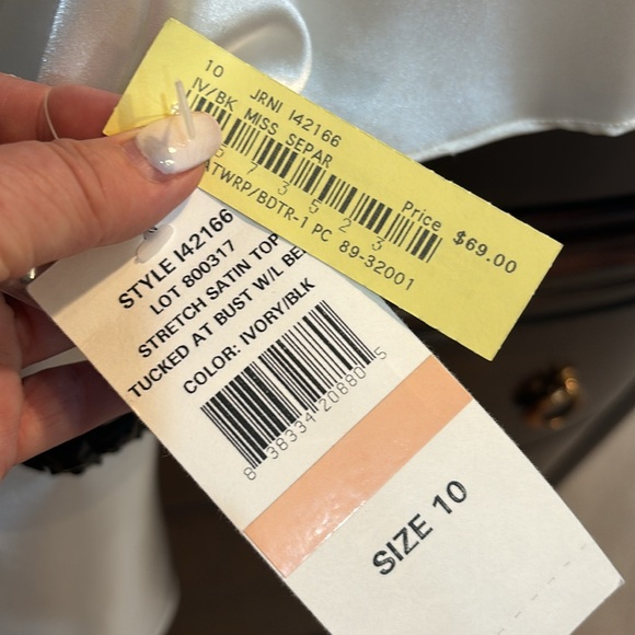 Ivory and black stretch satin top with black beads tucked under bust. Size 10 - Picture 6 of 6